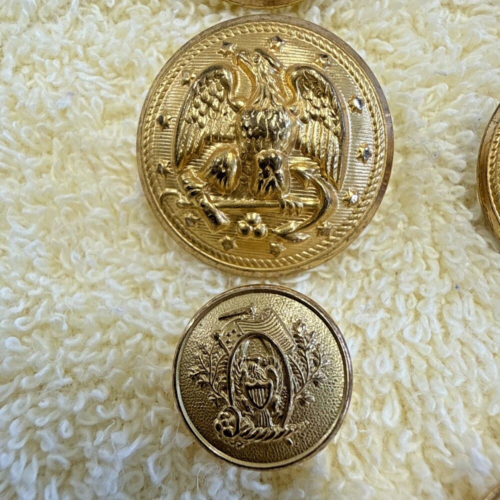 Lot 15 Goldtone Waterbury Replacement Buttons Crest Metal Shank Blazer Jacket